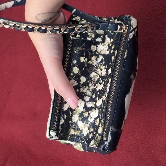 Givenchy Baby's Breath Pandora Wristlet - Picture 13 of 13